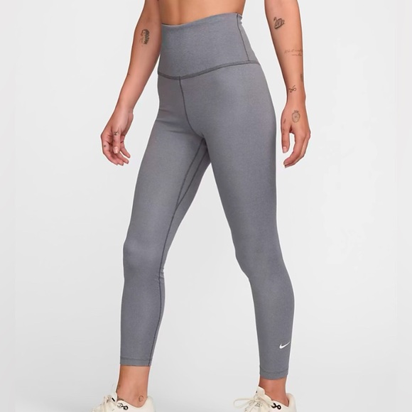 NWT! Nike Therma-FIT One (M) - Picture 2 of 5